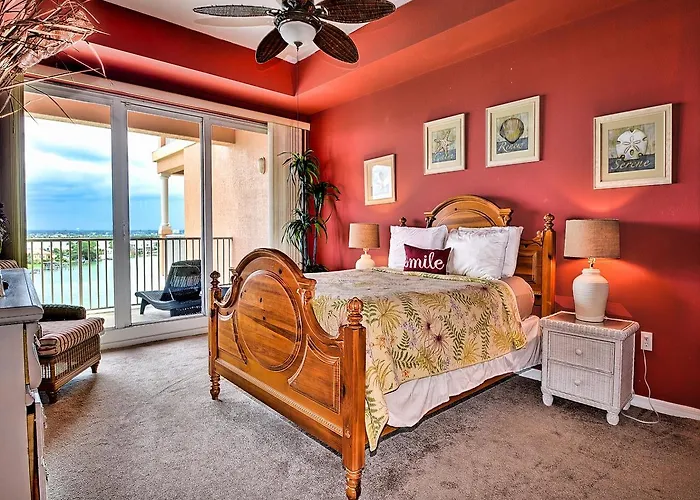 Harborview Grande 701 Apartment