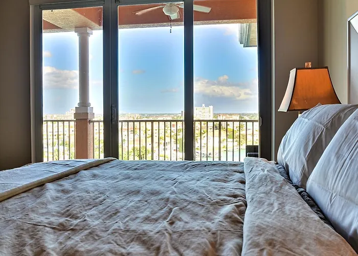 Harborview Grande 701 Apartment *