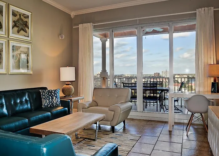 Apartment Harborview Grande 701
