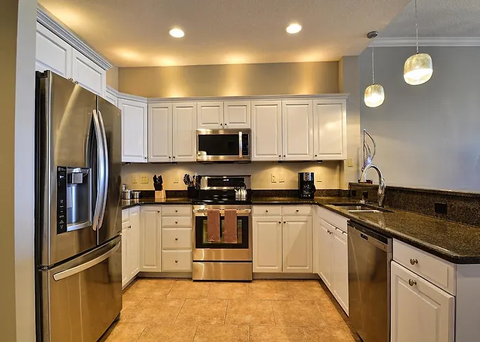 Harborview Grande 701 Apartment